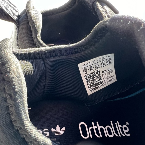 Kids Adidas NMD 360  sz. 2 & a sz. 3 - Picture 5 of 8